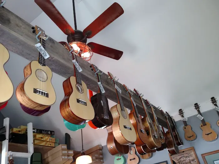 Ukulele Station America 5