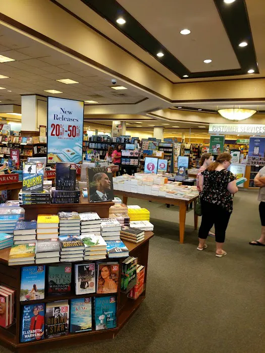 Barnes & Noble 5