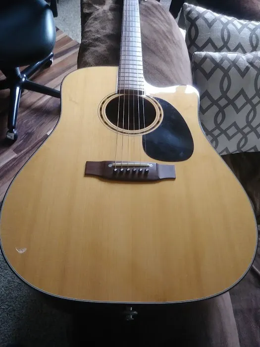 North Coast Guitar Company 5
