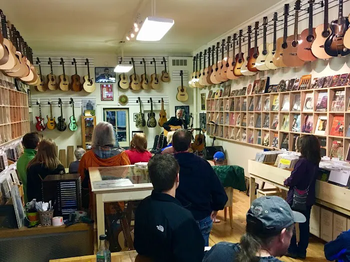 Paramount Guitars 5