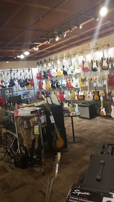 Uncle Ike's Music & Sound 4