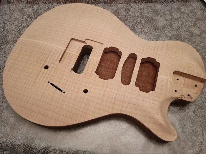 McKee Guitars 4