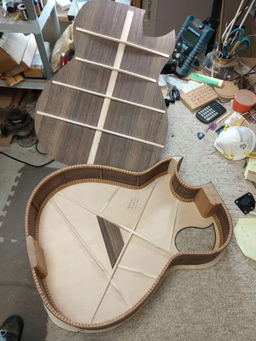 McKee Guitars 4