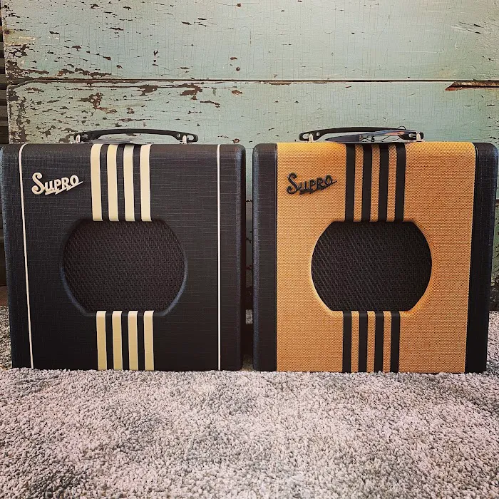 Hart House Guitars 5