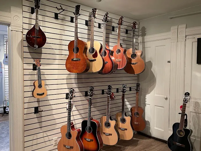 Hart House Guitars 5