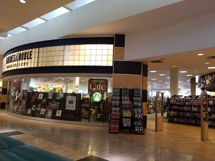 Barnes & Noble 4