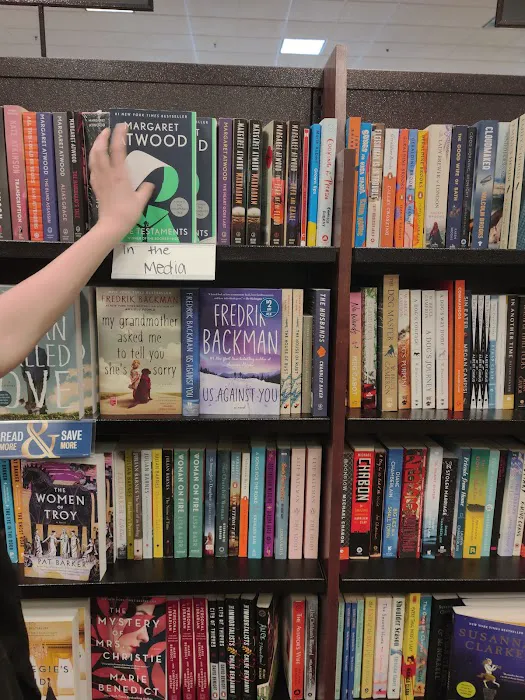 Barnes & Noble 4