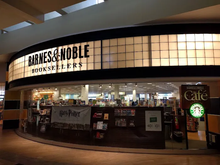 Barnes & Noble 4