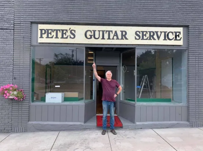 Pete's Guitar Service 5