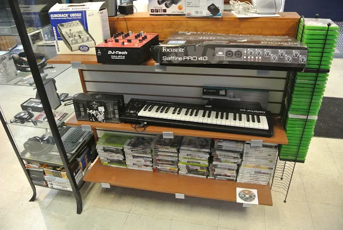 Cash for Goods Outlet & Jewelry 4