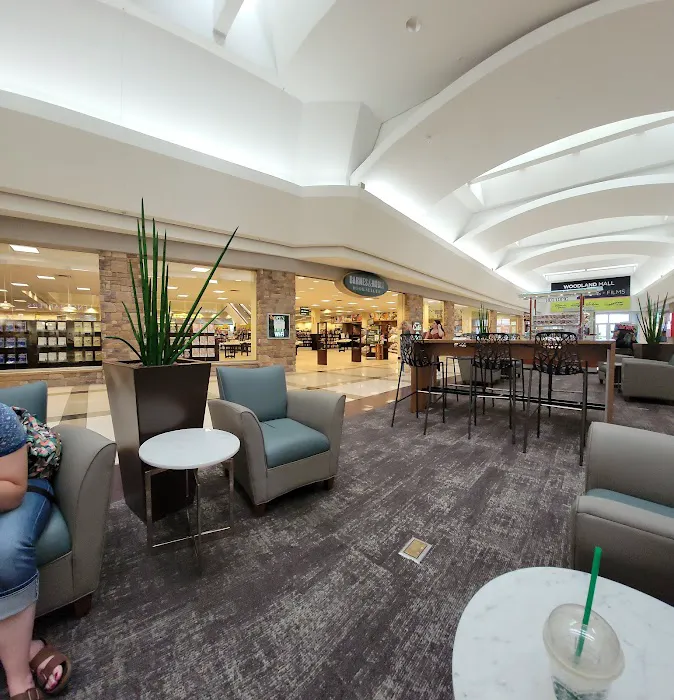 Barnes & Noble 5