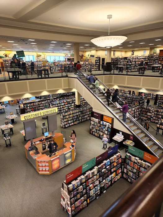Barnes & Noble 5