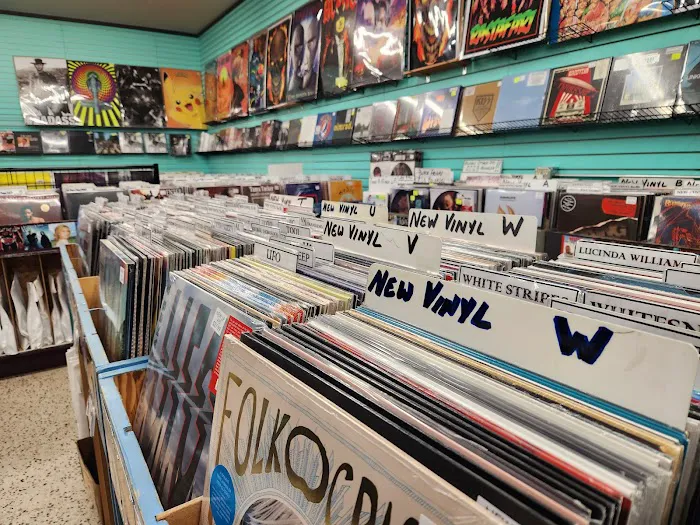 The Beat goes on Records and More LLC 5