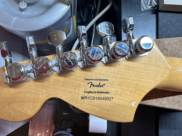 MDR Guitars LLC 4