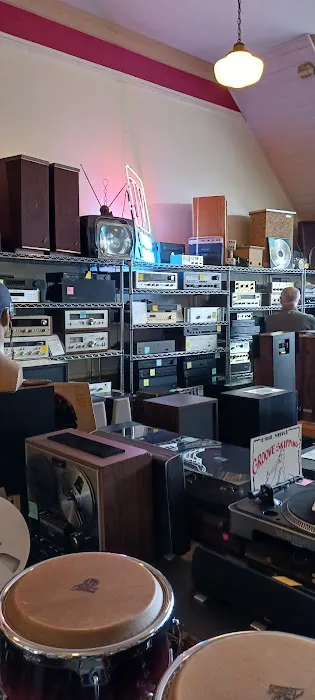 Vintage Sound At Great Lakes Trader 4