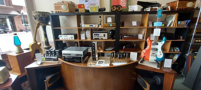 Vintage Sound At Great Lakes Trader 4