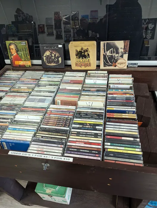 Round Midnight Records 3