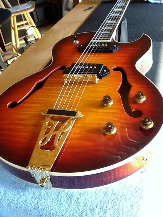 Green Oak Guitar 3
