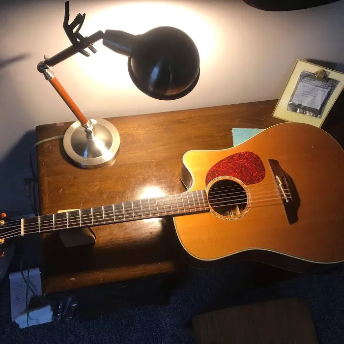 Brunson Guitars & Repairs 3