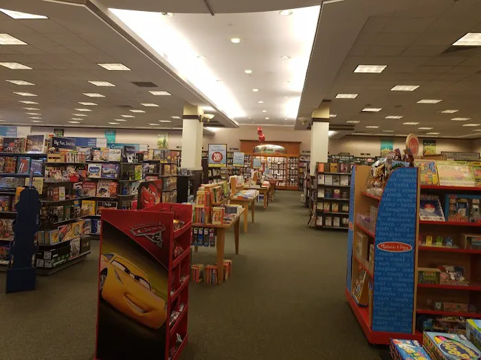 Barnes & Noble 4