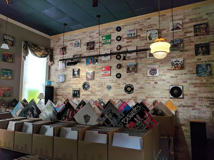 The Edge Record Store 4