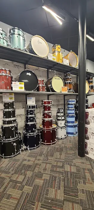 Guitar Center 4