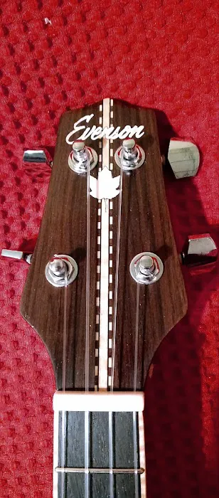 Evenson Custom Guitars 1