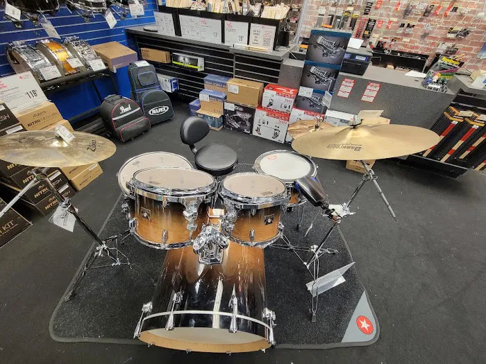 Guitar Center 4