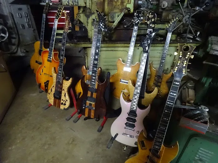 Gene Liberty's Guitar Repair 4