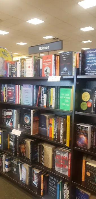 Barnes & Noble 4