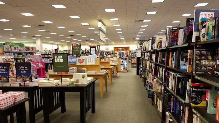 Barnes & Noble 4