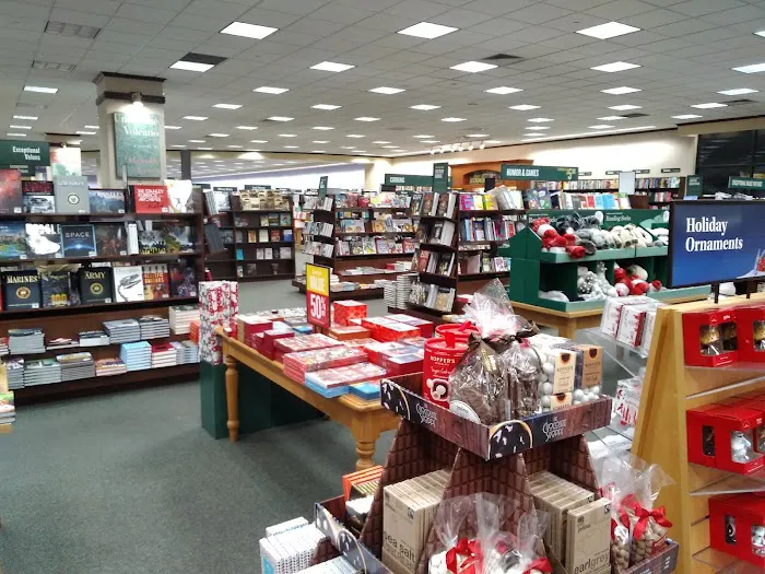 Barnes & Noble 4