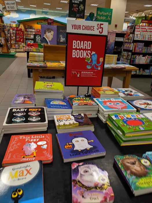 Barnes & Noble 4