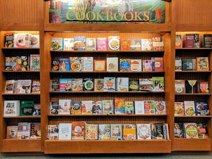 Barnes & Noble 4