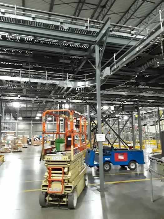 Guitar Center Warehouse 4