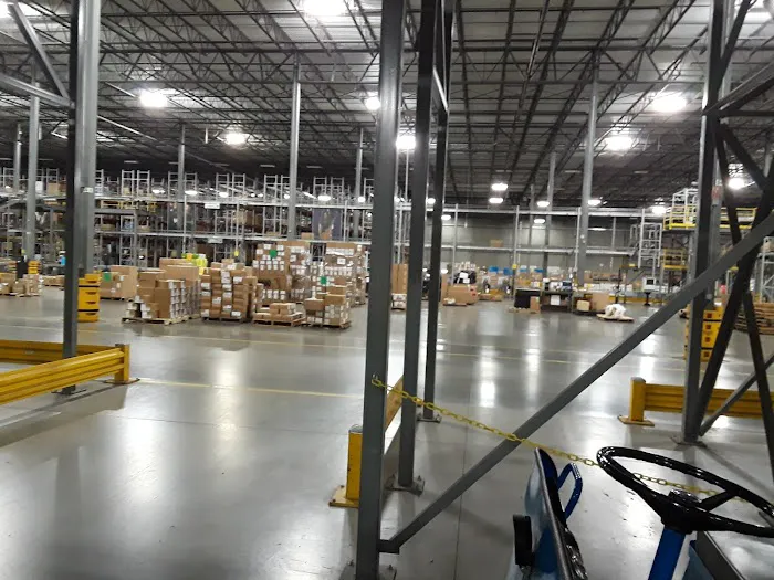 Guitar Center Warehouse 4