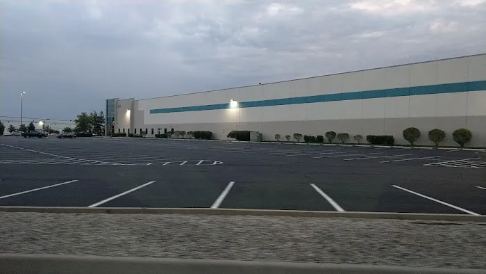 Guitar Center Warehouse 4