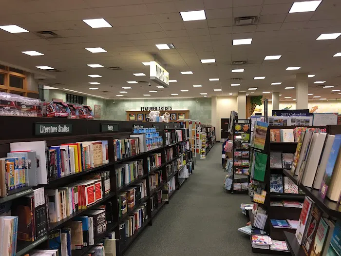 Barnes & Noble 4