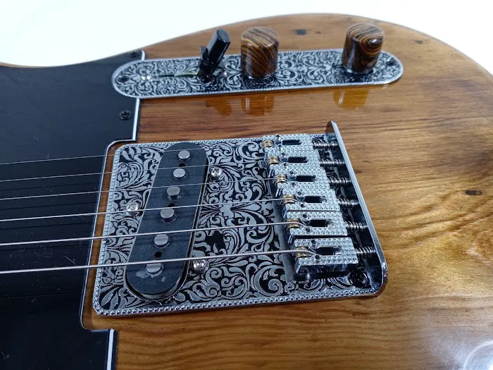 Drouillard Custom Shop Guitars 4