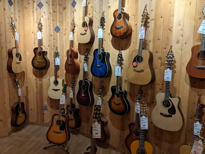 Guitar Center 4