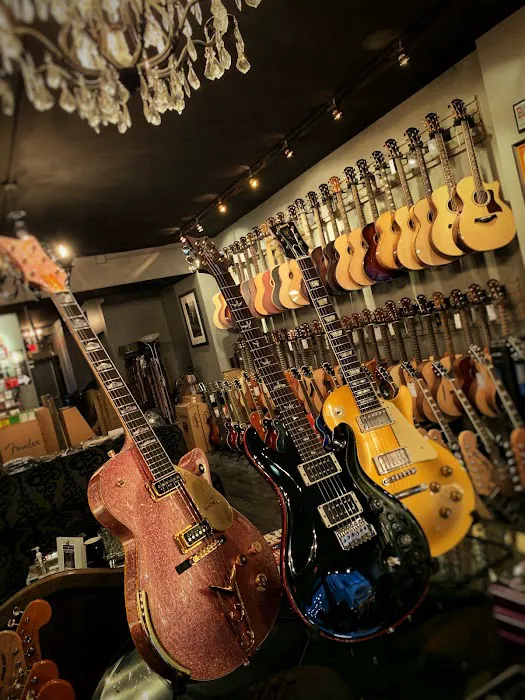 Detroit Guitar 4