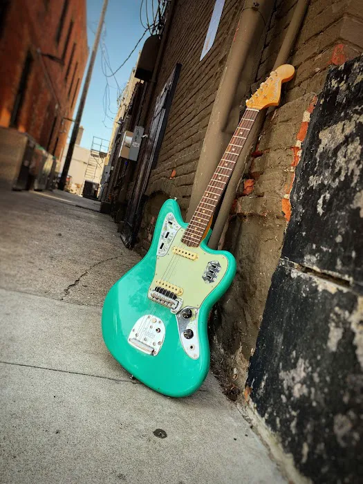 Detroit Guitar 4