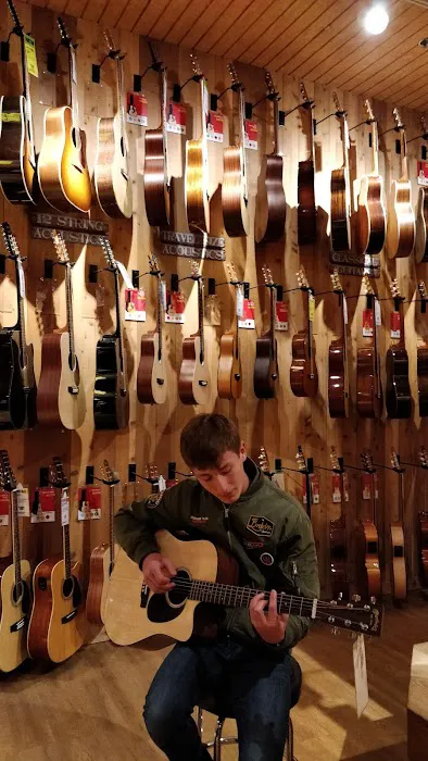 Guitar Center 5