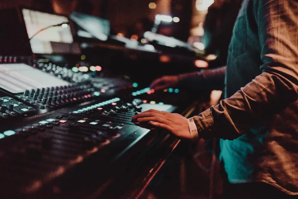 Top Music Equipment for Live Performances in the US: A Complete Guide