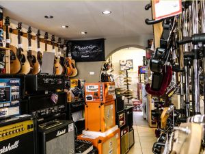 How to Find Local Stores Selling Music Accessories in the USA