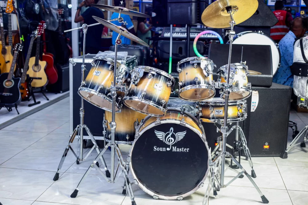 Best Music Stores for Renting Studio Equipment: Find Quality Gear for Your Projects