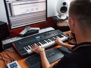 Best Music Production Gear for Mobile Producers: Essential Tools and Tips
